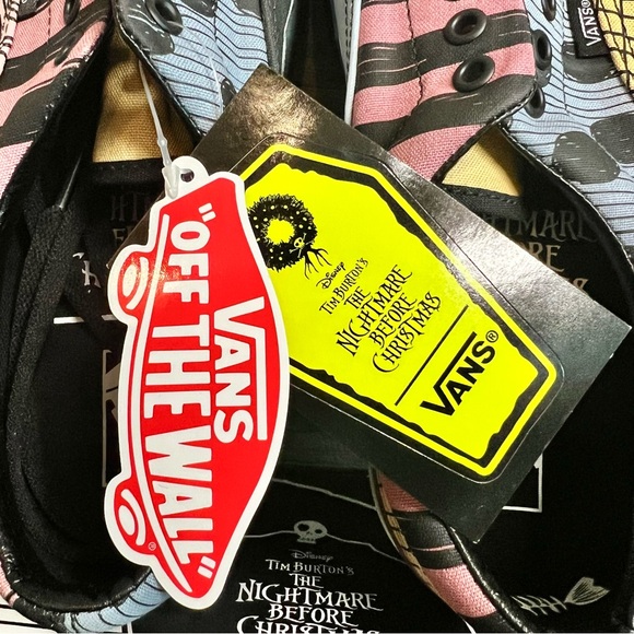 NWT 🆕Vans x🎄🎃 Nightmare Before Xmas Sally Stacked Platform, W9.5 - Picture 13 of 16